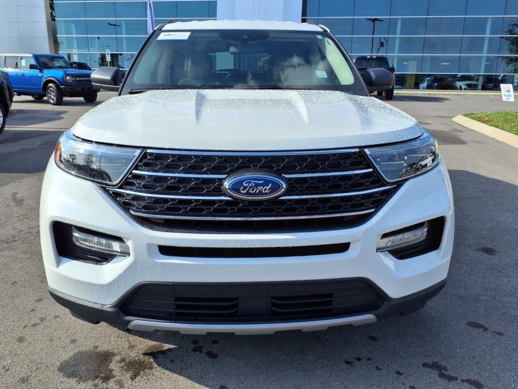 Certified 2022 Ford Explorer XLT w/ Equipment Group 202A image 8