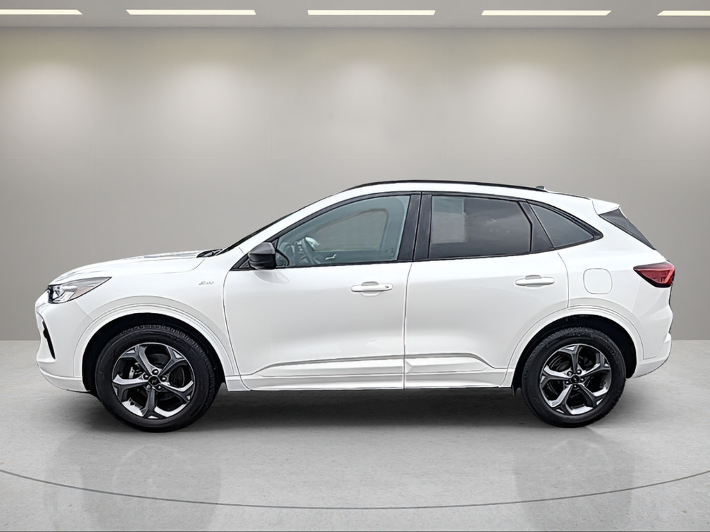 Certified 2024 Ford Escape ST-Line w/ Tech Pack #1 AWD/4WD image 4