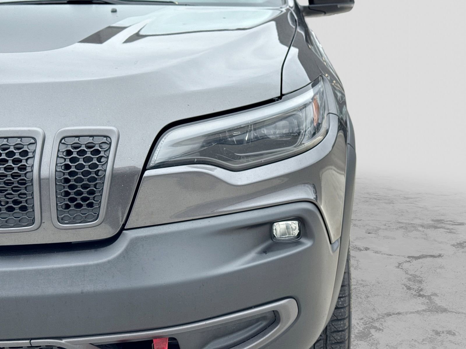 Used 2022 Jeep Cherokee Trailhawk w/ Trailhawk Elite Value Package AWD/4WD image 10