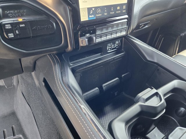 Used 2022 RAM 3500 Limited AWD/4WD image 22