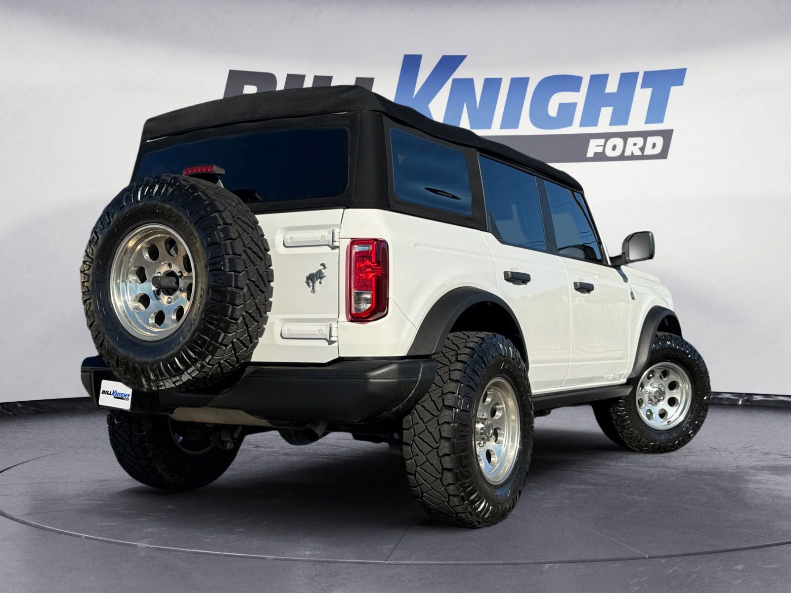 Certified 2022 Ford Bronco Black Diamond image 5