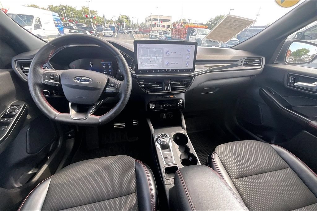 Certified 2024 Ford Escape ST-Line w/ Tech Pack #1 AWD/4WD image 14