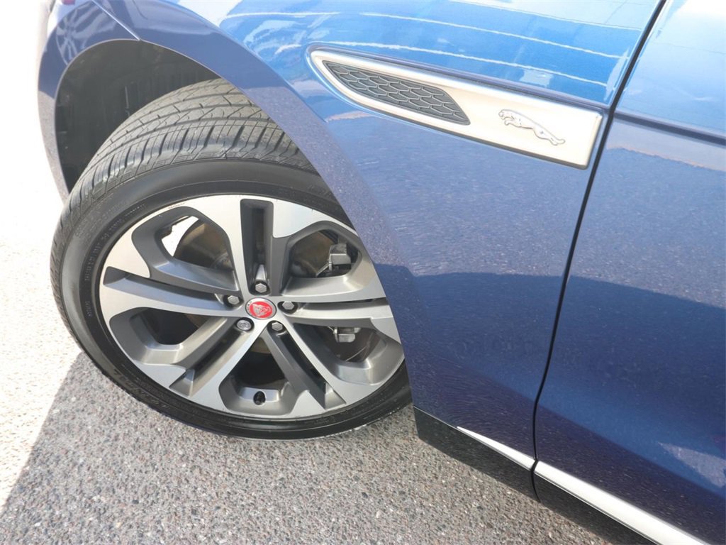 Used 2021 Jaguar F-PACE S image 9