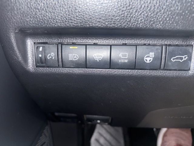 Used 2019 Toyota RAV4 Limited w/ Advanced Technology Package AWD/4WD image 27