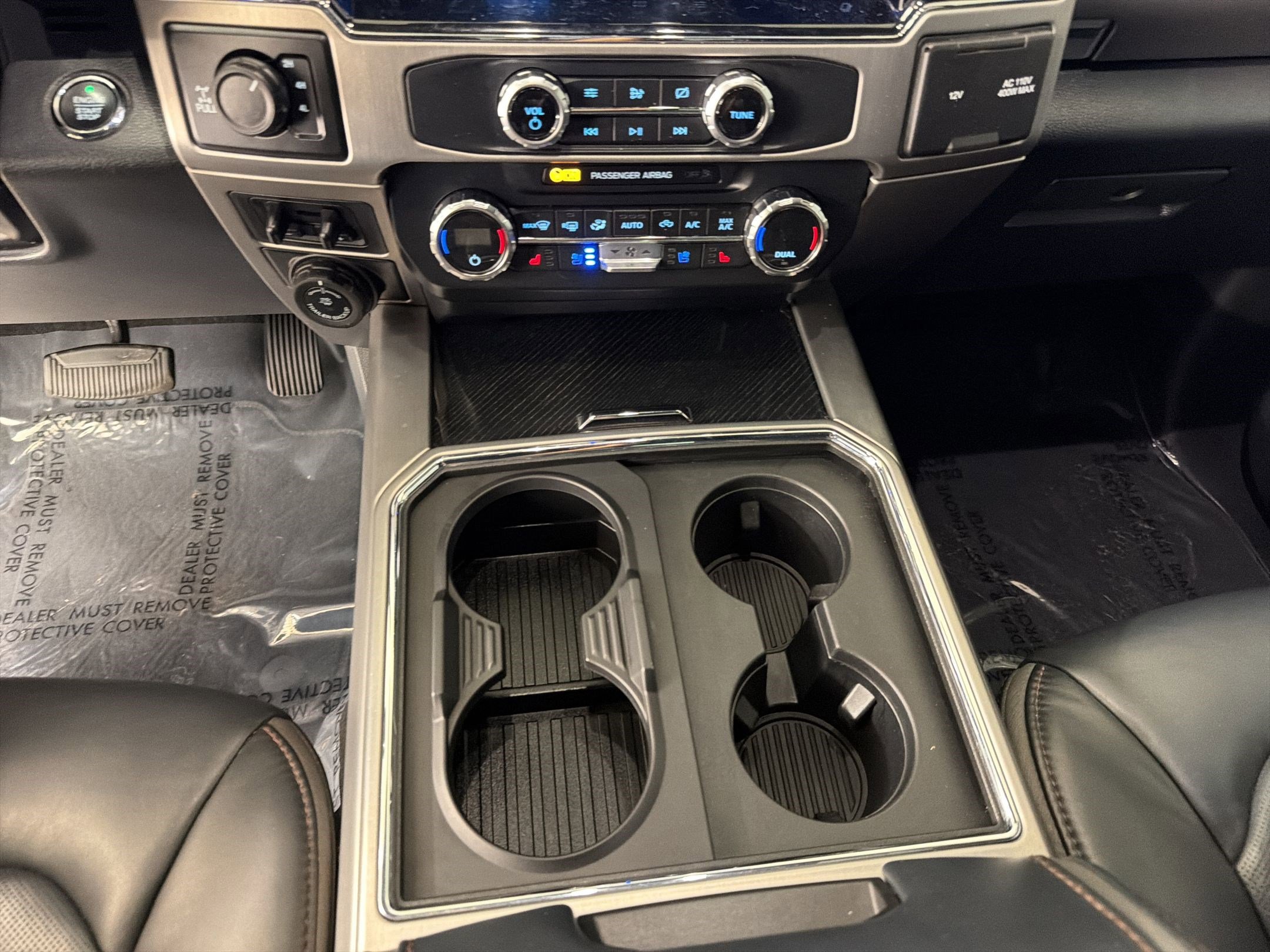 Certified 2022 Ford F250 Platinum w/ FX4 Off-Road Package image 22