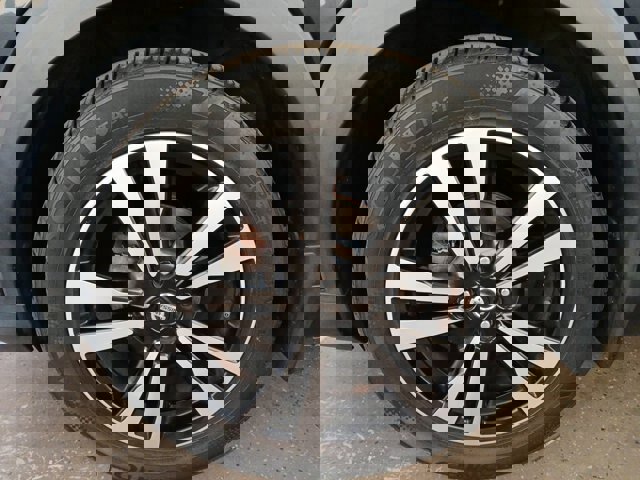 Used 2019 Nissan Kicks SV image 24