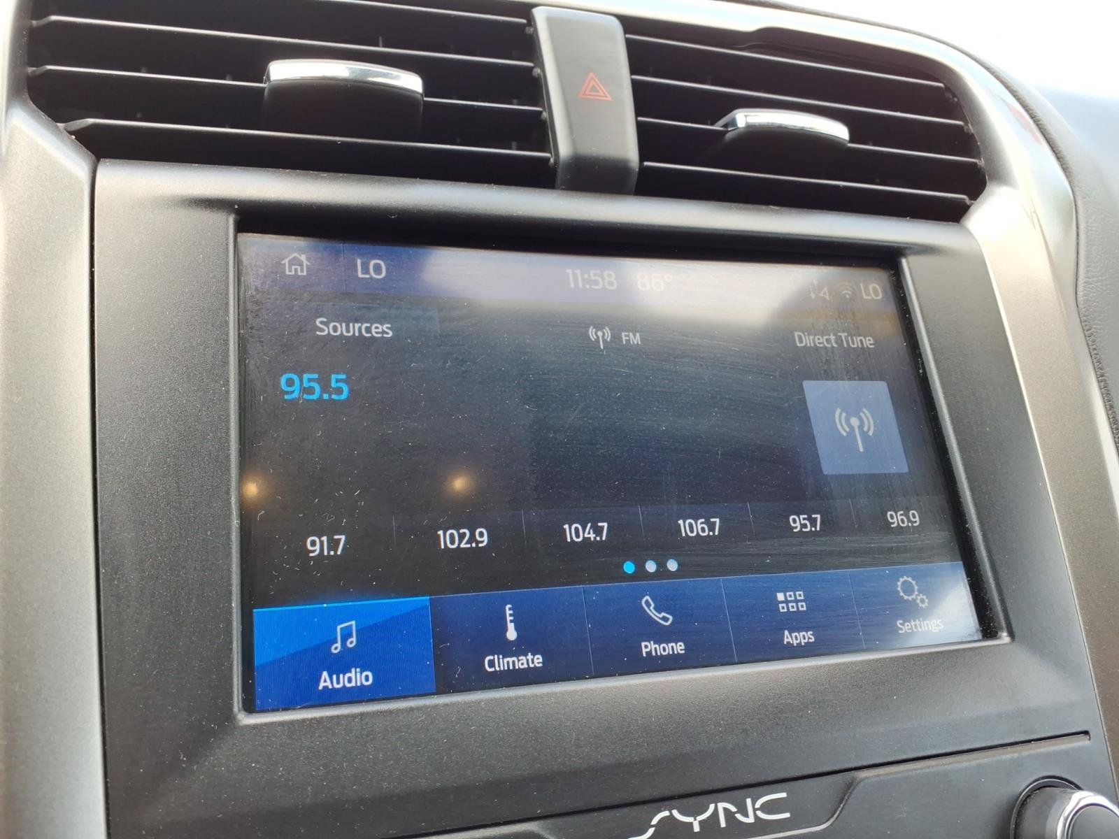 Certified 2020 Ford Fusion SE AWD/4WD image 15