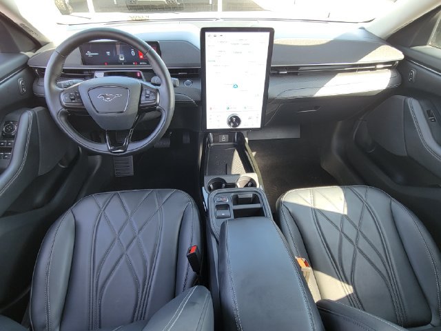 Certified 2025 Ford Mustang Mach-E Select RWD image 13