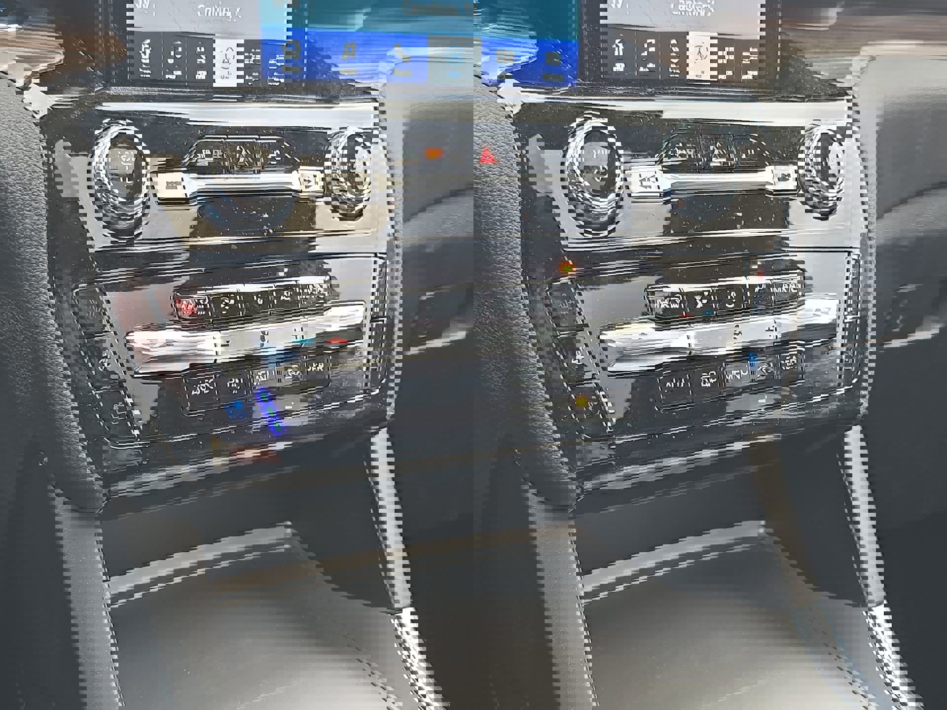 Certified 2023 Ford Explorer Limited w/ Limited Technology Package RWD image 19