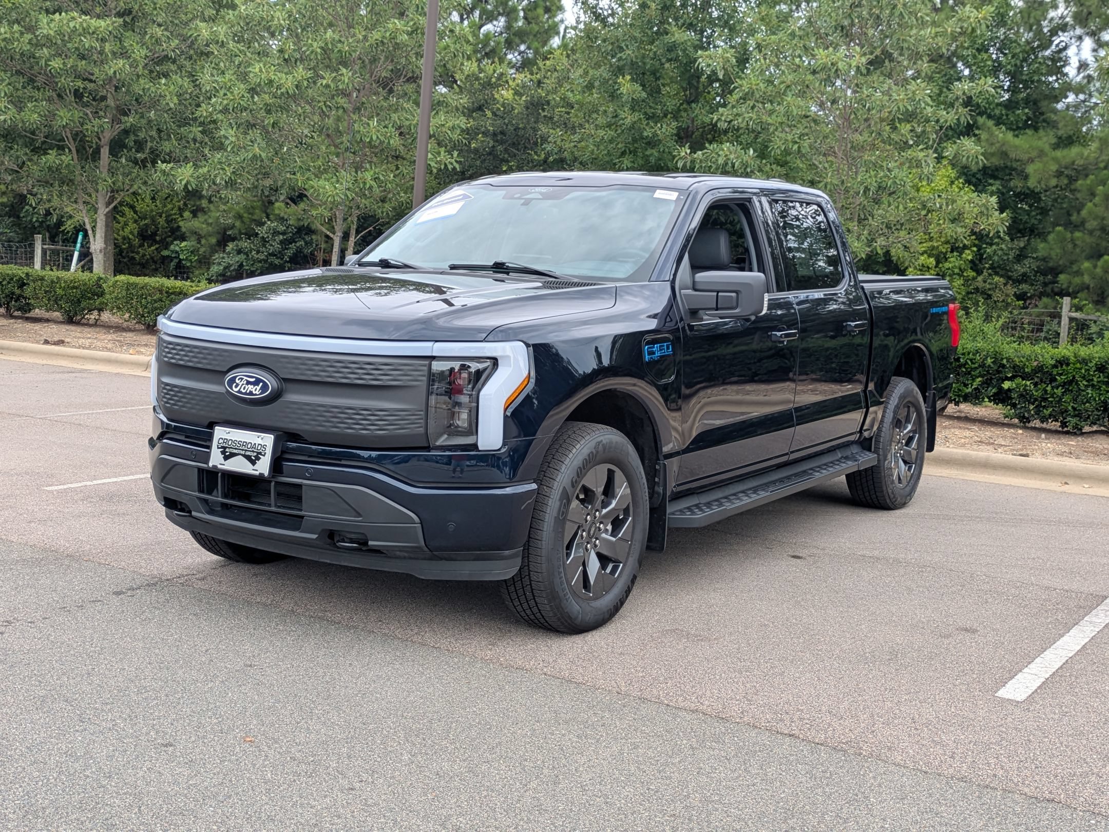 Certified 2025 Ford F150 Lightning Flash AWD/4WD image 8