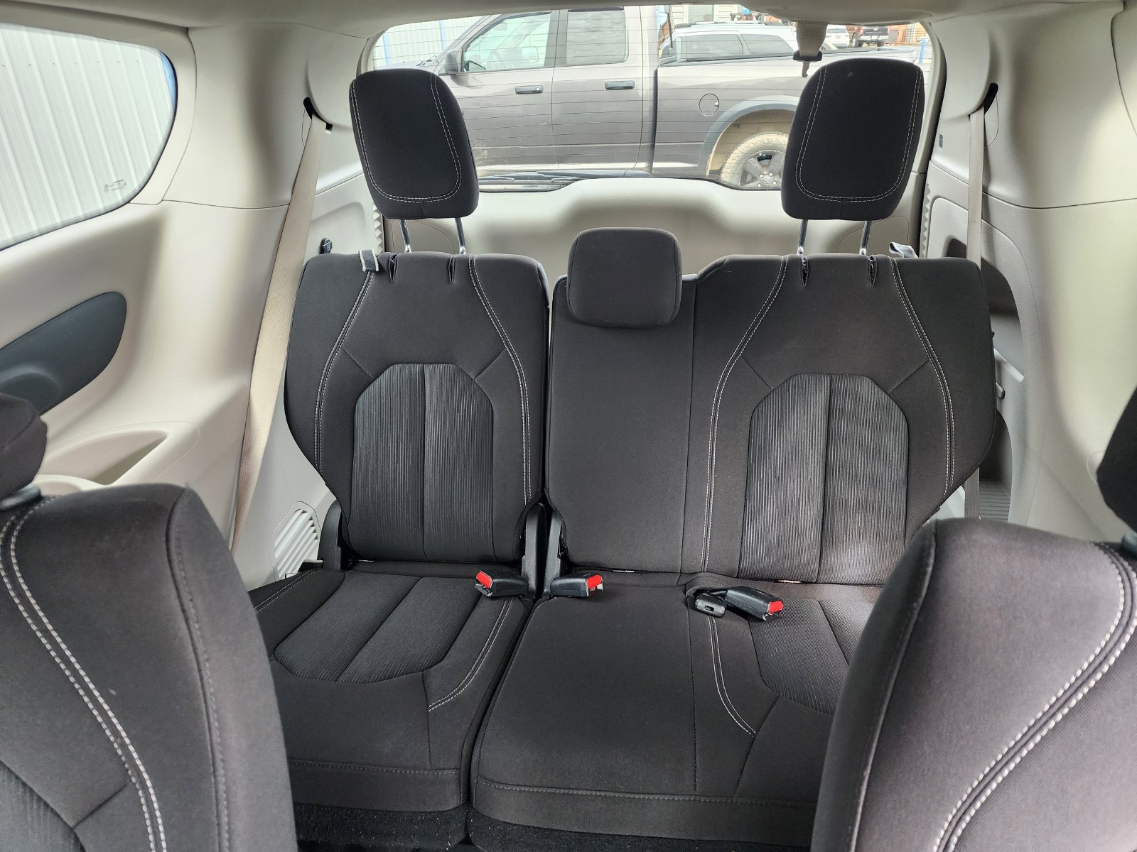 Used 2023 Chrysler Voyager LX FWD image 23
