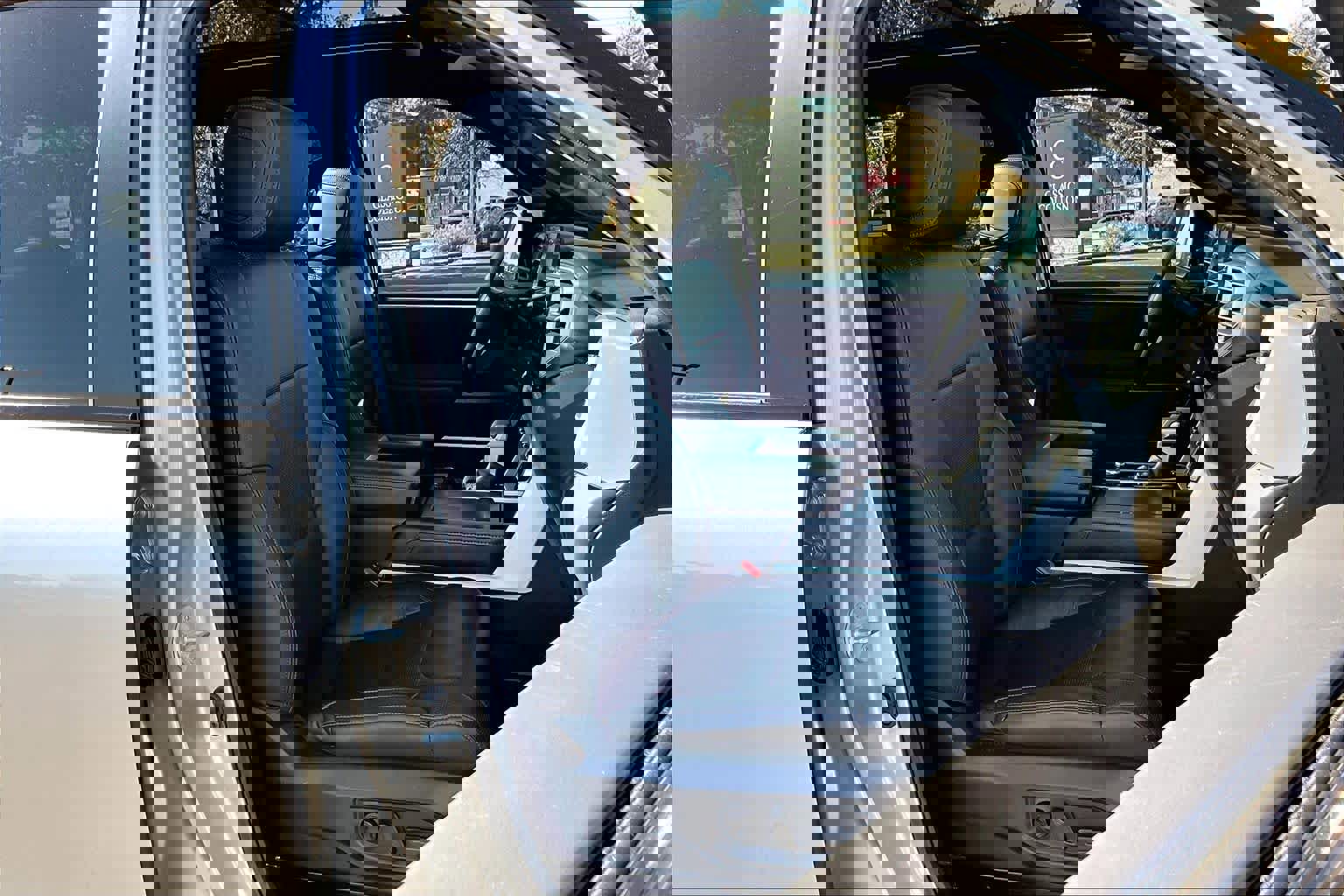 Used 2025 Toyota Tundra Platinum image 10