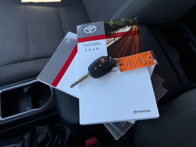 Used 2020 Toyota Tacoma SR AWD/4WD image 17