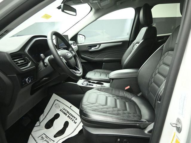 Certified 2024 Ford Escape SE w/ PHEV Premium Package image 25