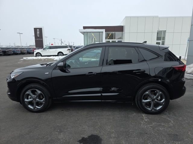 Certified 2023 Ford Escape ST-Line w/ Tech Pack #1 image 6