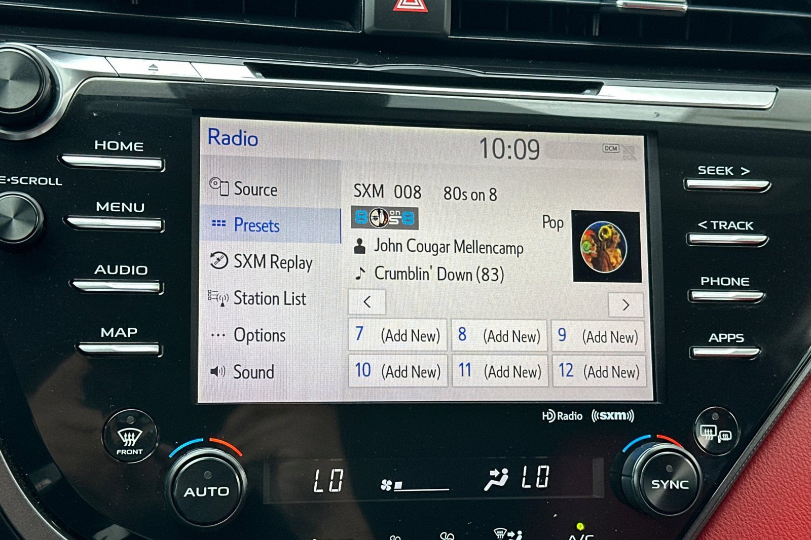 Used 2019 Toyota Camry XSE FWD image 18