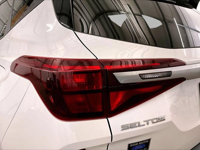 Used 2021 Kia Seltos LX AWD/4WD image 28