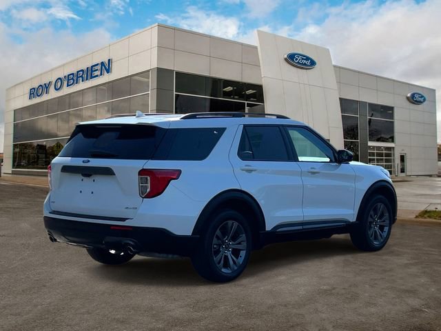 Certified 2024 Ford Explorer XLT w/ Equipment Group 202A AWD/4WD image 5
