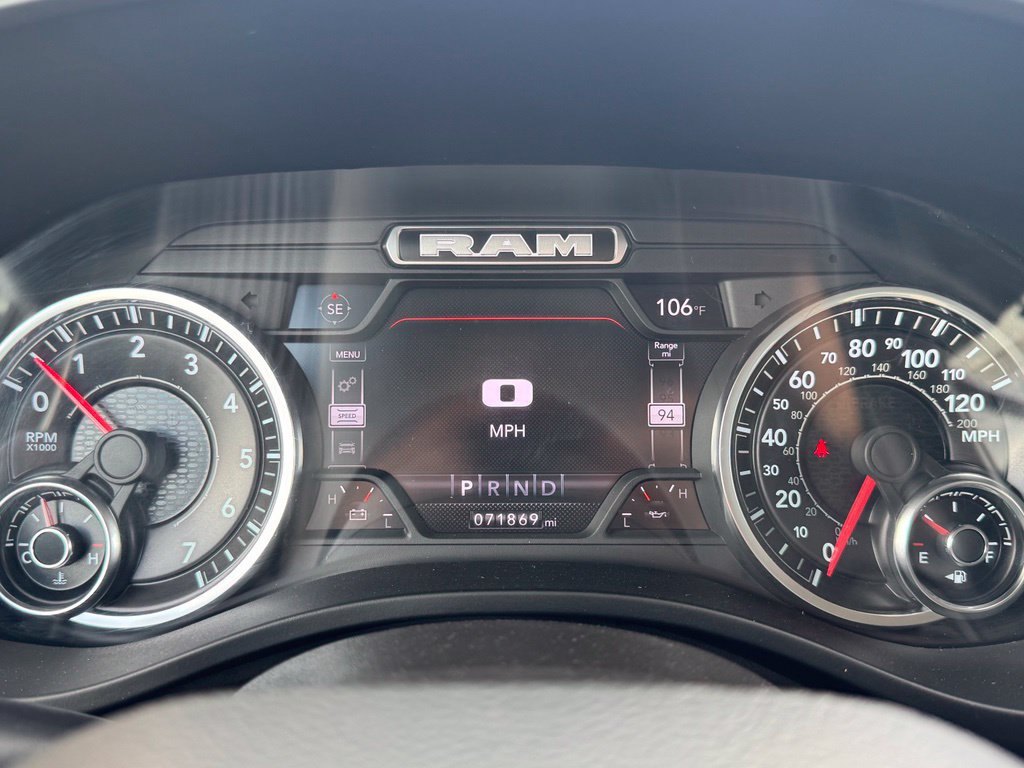 Used 2022 RAM 1500 Laramie AWD/4WD image 9