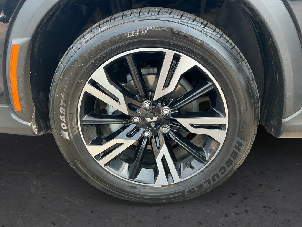 Used 2023 Mitsubishi Eclipse Cross SE AWD/4WD image 13