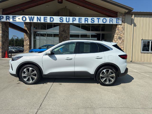Certified 2025 Ford Escape Platinum AWD/4WD image 37