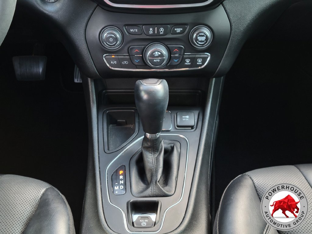 Used 2022 Jeep Cherokee Latitude Lux w/ Sun & Sound Group FWD image 24