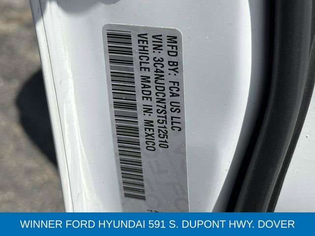 Used 2025 Jeep Compass Limited image 13