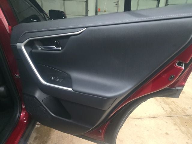 Used 2021 Toyota RAV4 Limited AWD/4WD image 7