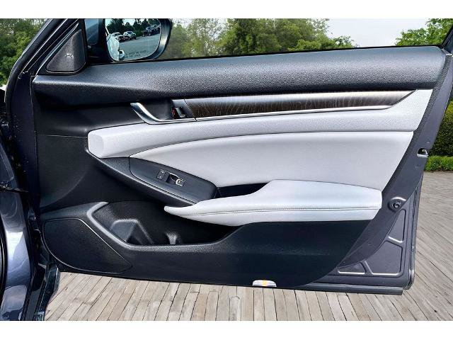 Used 2019 Honda Accord Touring image 27