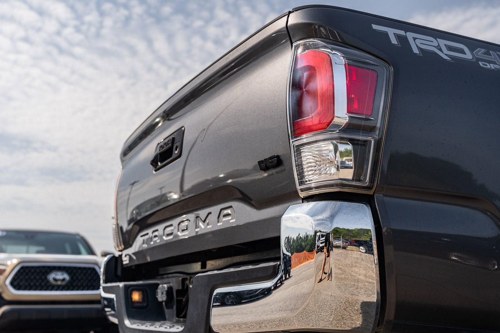 Used 2021 Toyota Tacoma TRD Off-Road AWD/4WD image 15