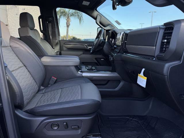 Used 2026 Chevrolet Silverado 2500 ZR2 w/ LPO, Dark Essentials Package image 17