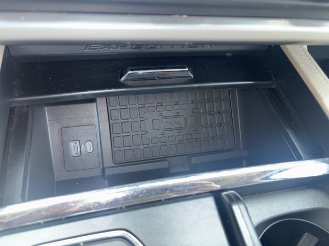 Certified 2022 Ford Expedition XLT RWD image 22