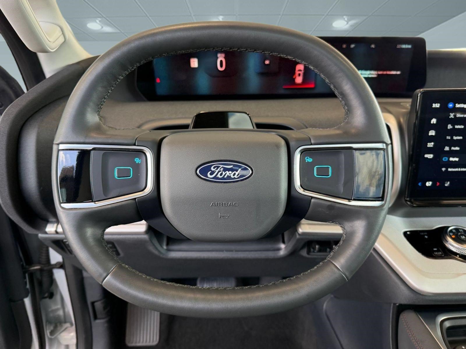 Certified 2025 Ford Expedition Max Active AWD/4WD image 11