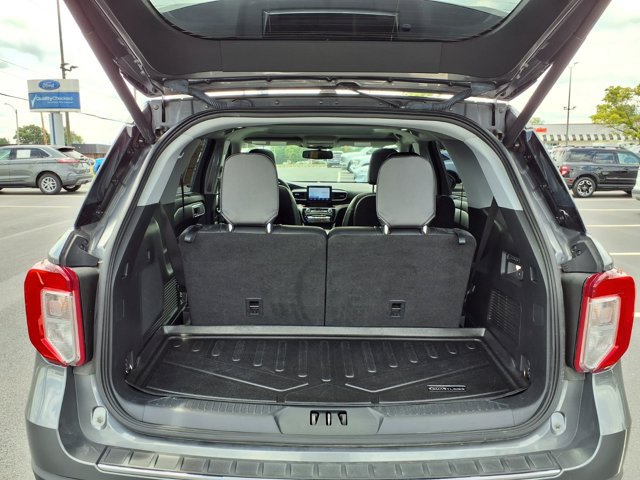 Certified 2021 Ford Explorer Limited w/ Equipment Group 301A AWD/4WD image 27