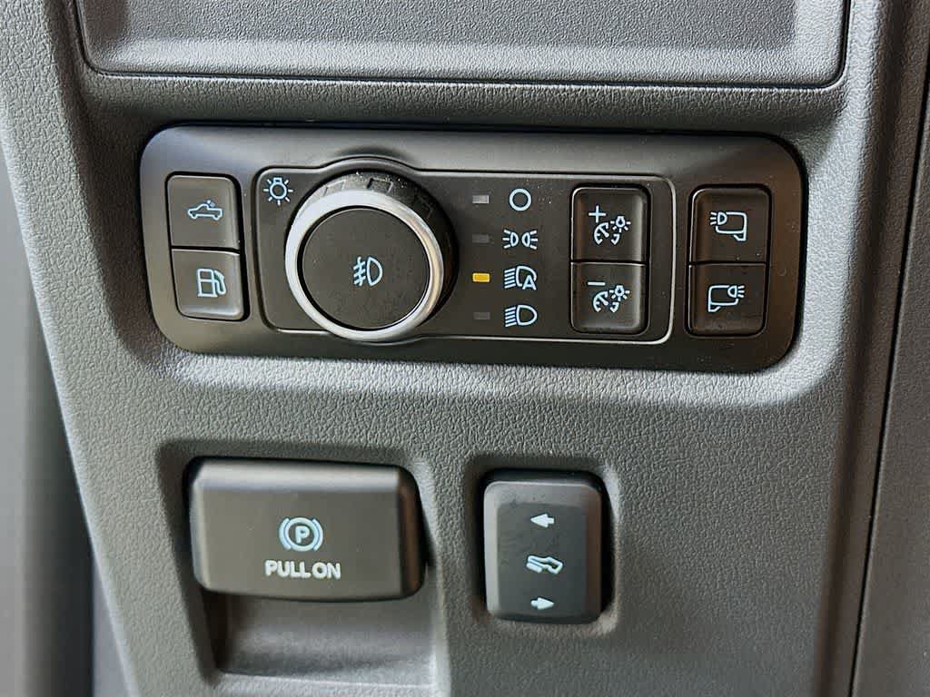Certified 2025 Ford F150 Lariat w/ Equipment Group 502A High AWD/4WD image 27