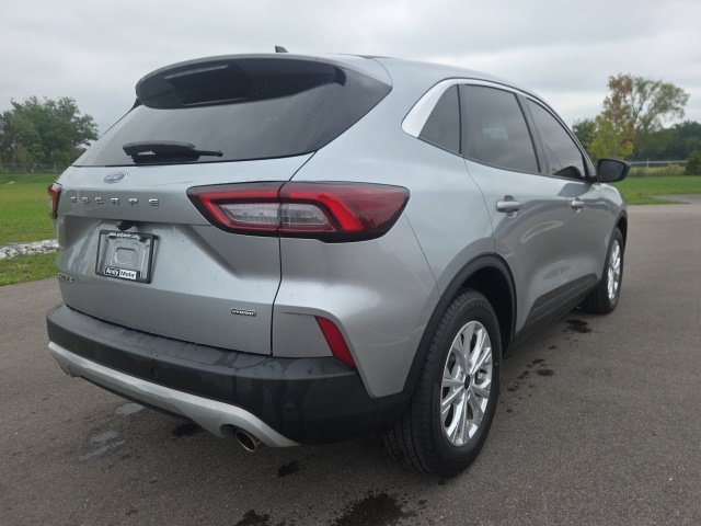 Certified 2023 Ford Escape Active w/ Cold Weather Package FWD image 7