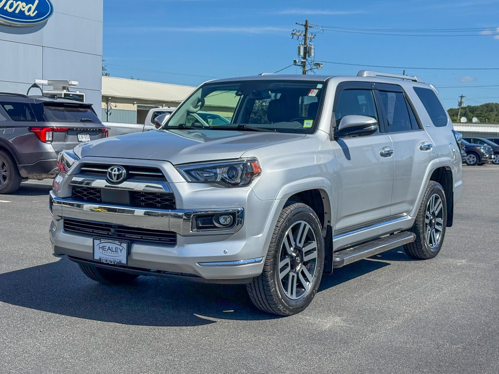 Used 2023 Toyota 4Runner Limited AWD/4WD image 4