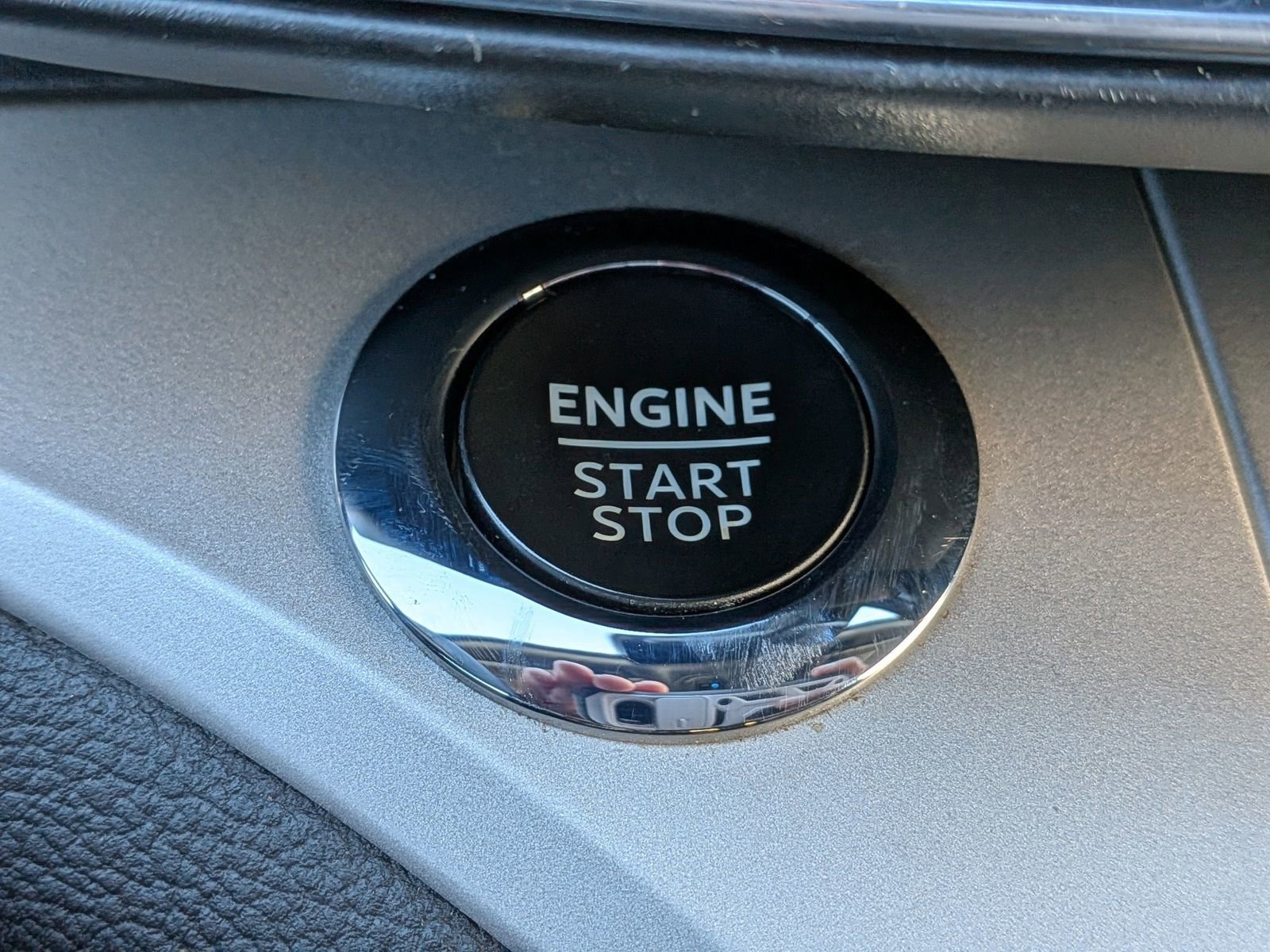 Certified 2023 Ford Explorer XLT w/ Equipment Group 202A image 32