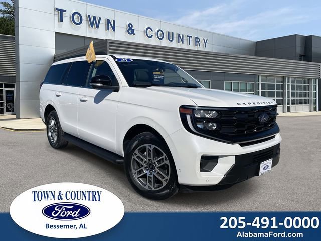 Certified 2025 Ford Expedition Active image 7