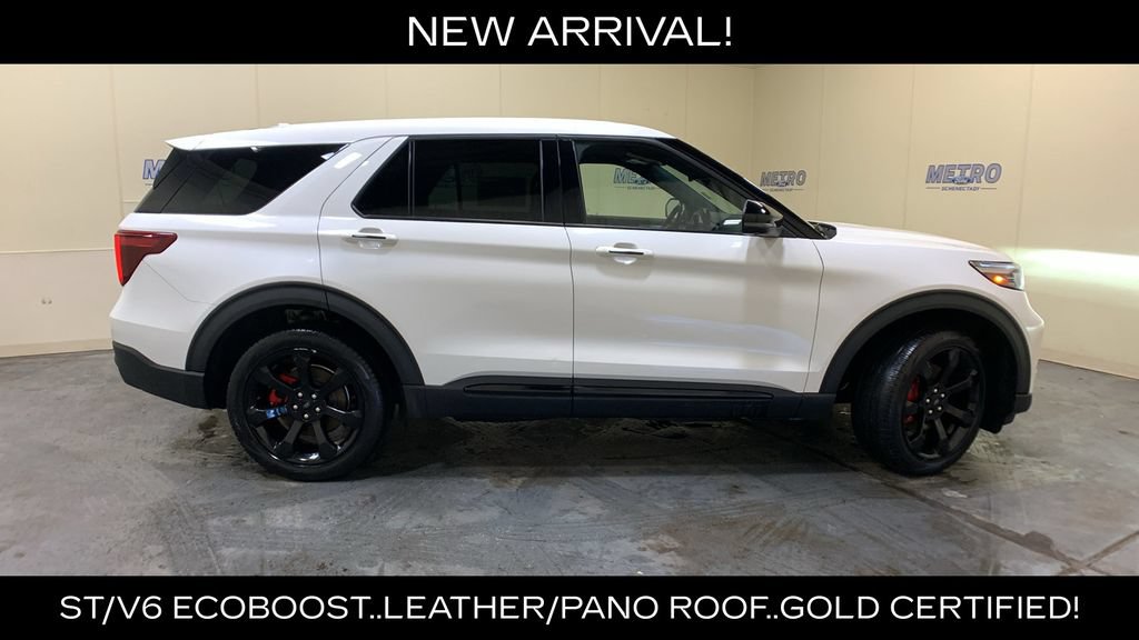 Certified 2022 Ford Explorer ST w/ Equipment Group 401A AWD/4WD image 2