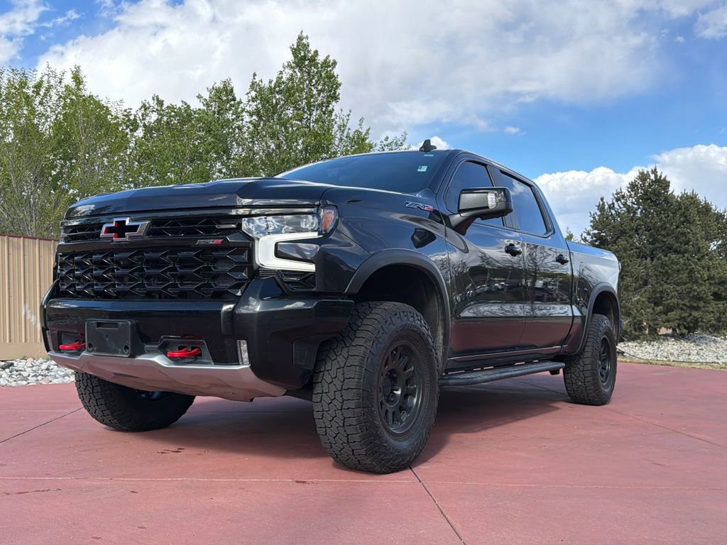Used 2022 Chevrolet Silverado 1500 ZR2 w/ Technology Package image 3