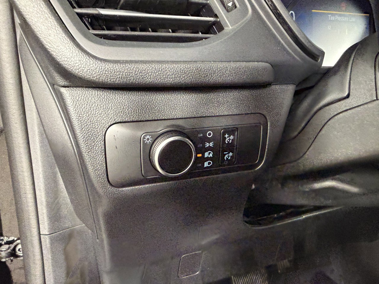 Certified 2025 Ford Escape ST-Line FWD image 22