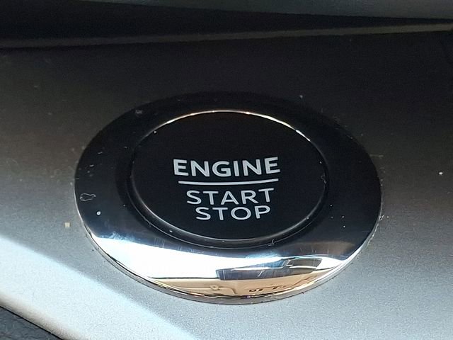 Certified 2022 Ford Explorer XLT w/ Equipment Group 202A image 21