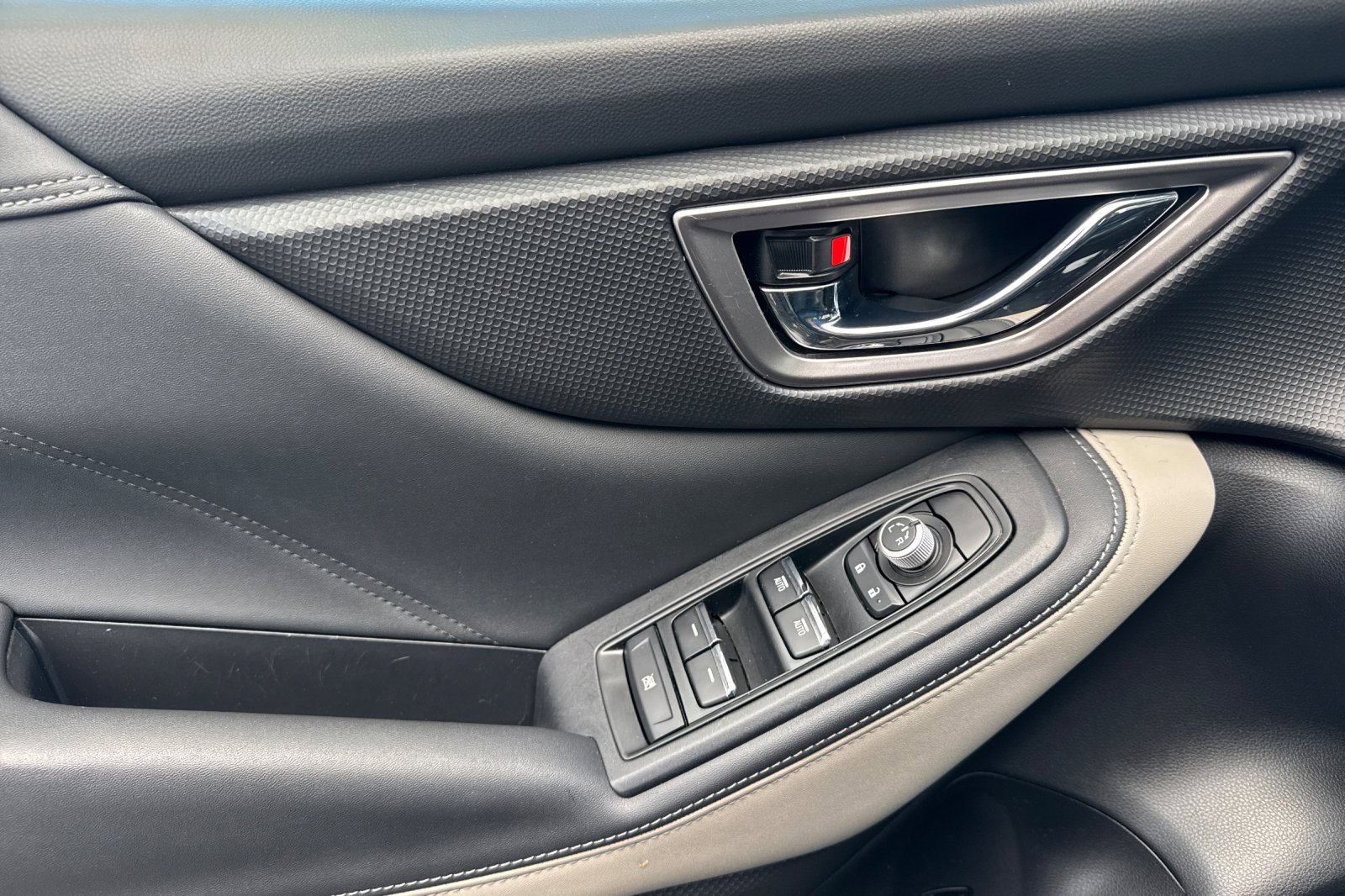 Used 2023 Subaru Forester Limited image 12