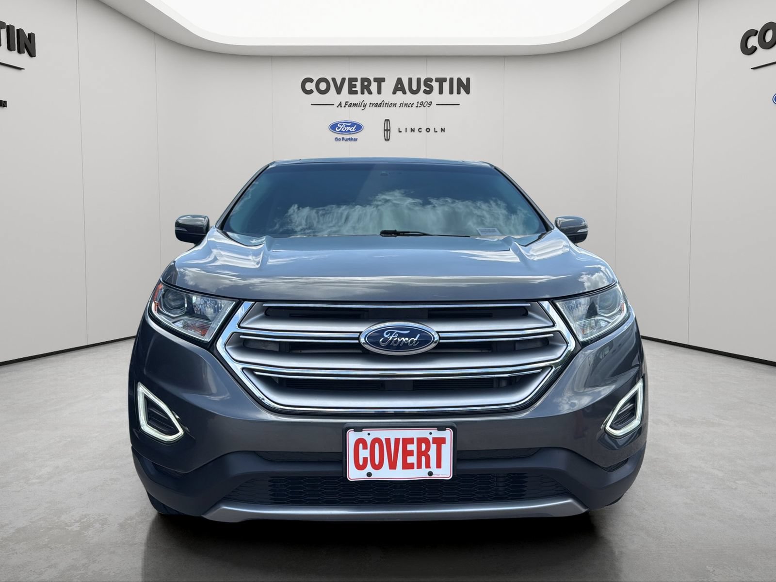 Certified 2018 Ford Edge Titanium w/ Equipment Group 301A FWD image 7
