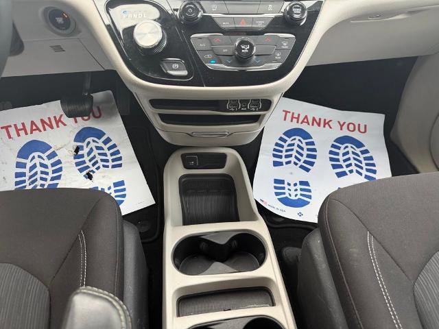 Used 2023 Chrysler Voyager LX FWD image 22