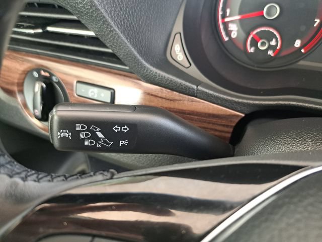 Used 2020 Volkswagen Passat 2.0T SEL FWD image 19