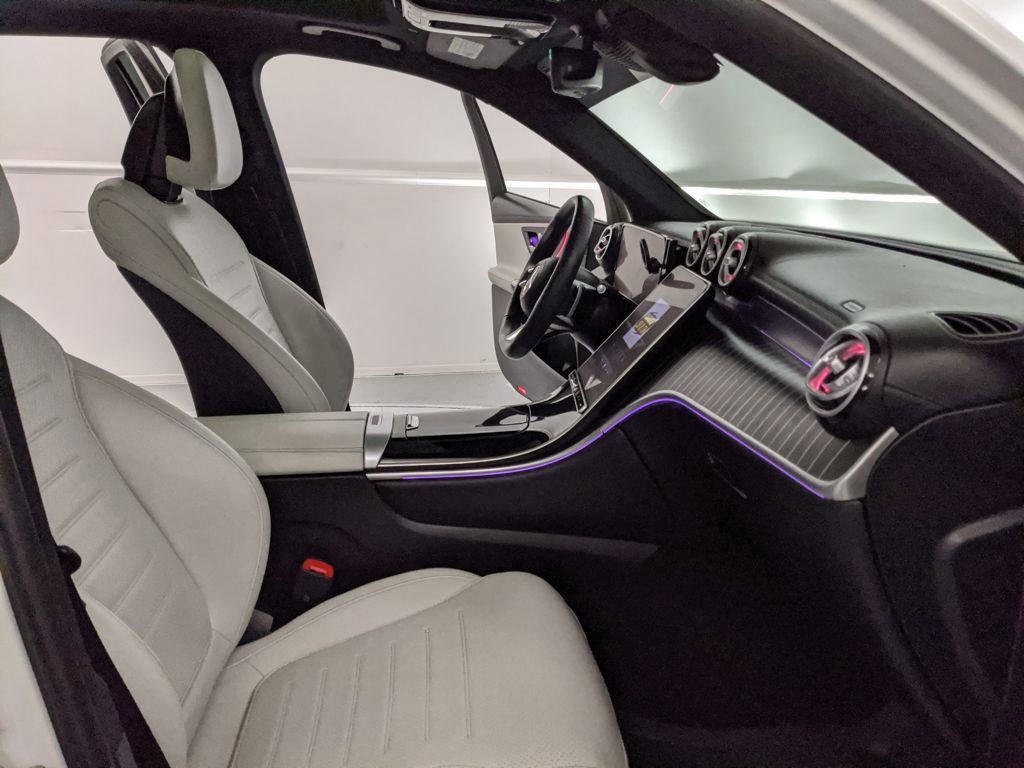 Used 2023 Mercedes-Benz GLC 300 GLC 300 image 19