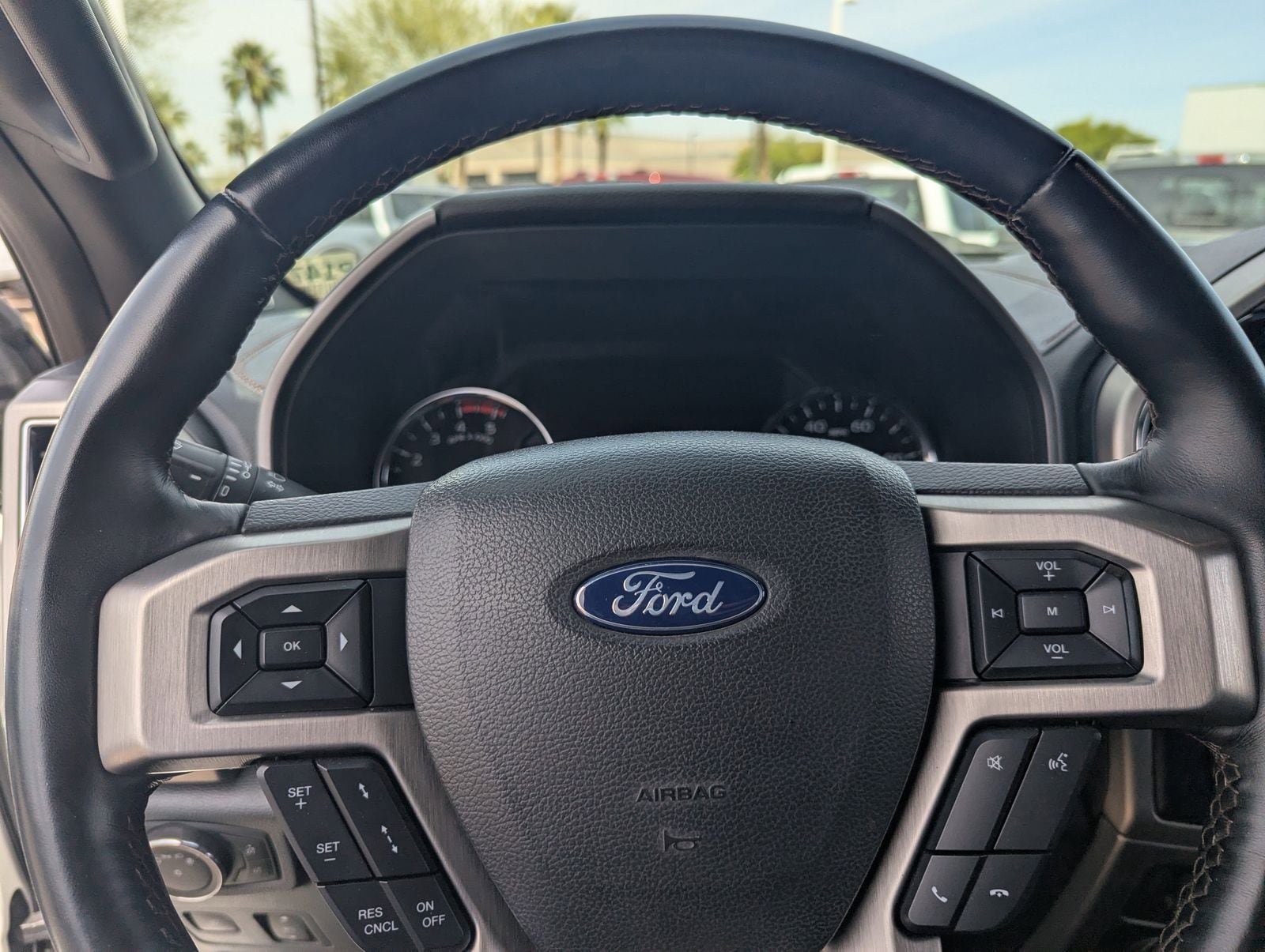 Certified 2022 Ford F450 Platinum AWD/4WD image 28