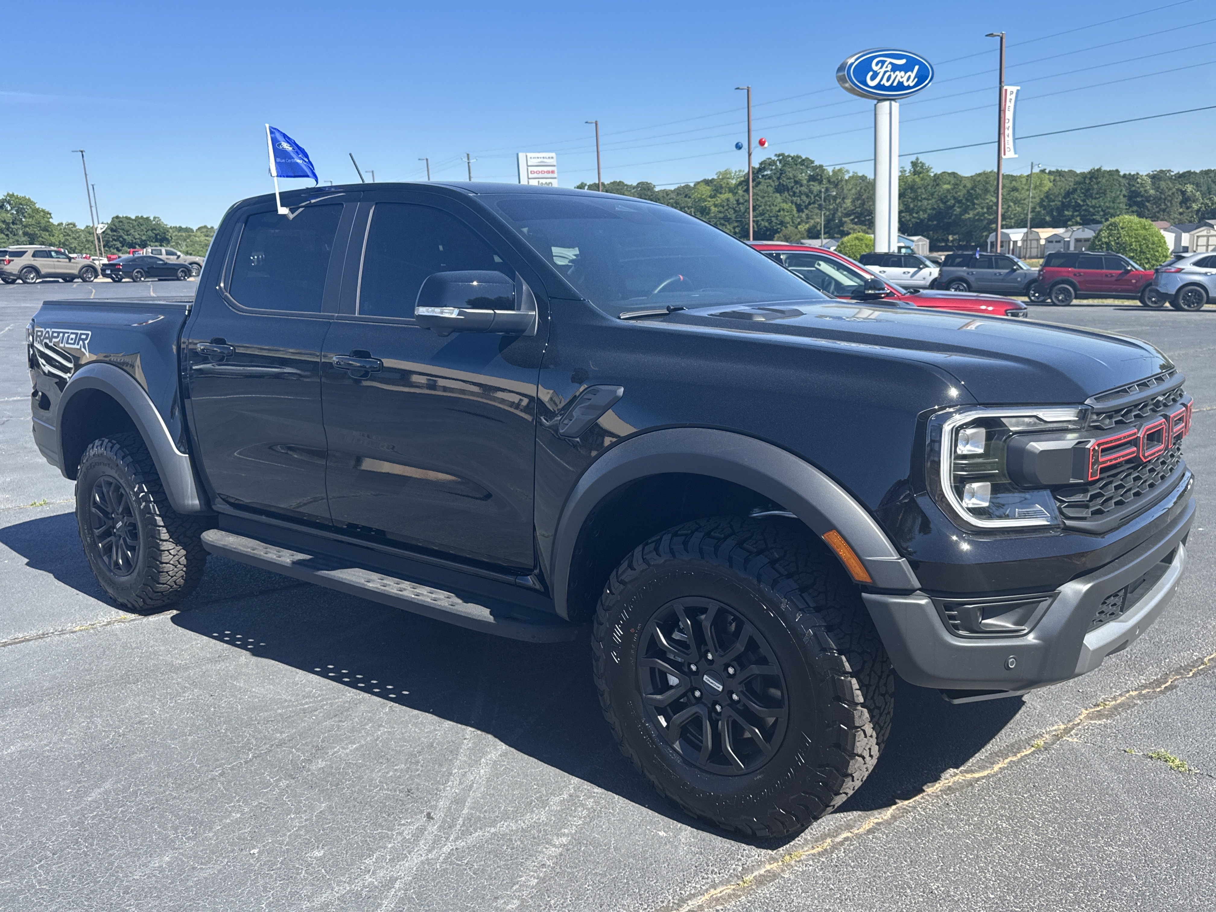 Certified 2025 Ford Ranger Raptor AWD/4WD image 9